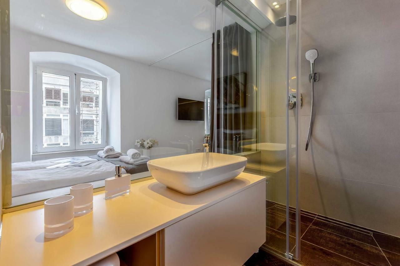 Apartment Wow Рийека Екстериор снимка